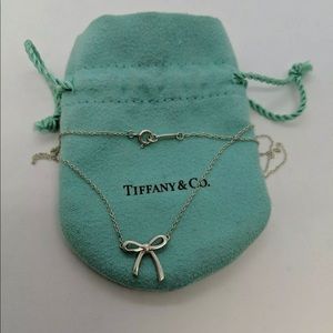 Tiffany&co bow necklace 16”